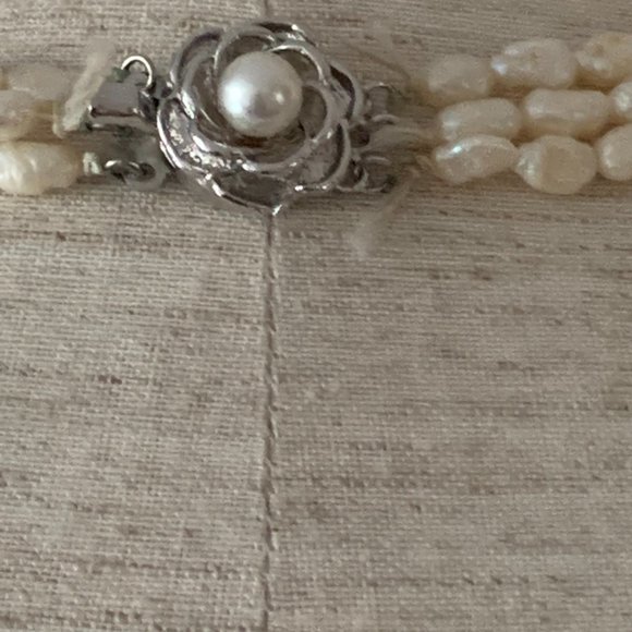 Vintage, 3 String Genuine Pearl Choker Necklace - Picture 5 of 9